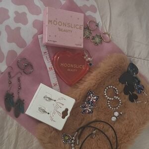 Assorted Jewelry and Beauty Set